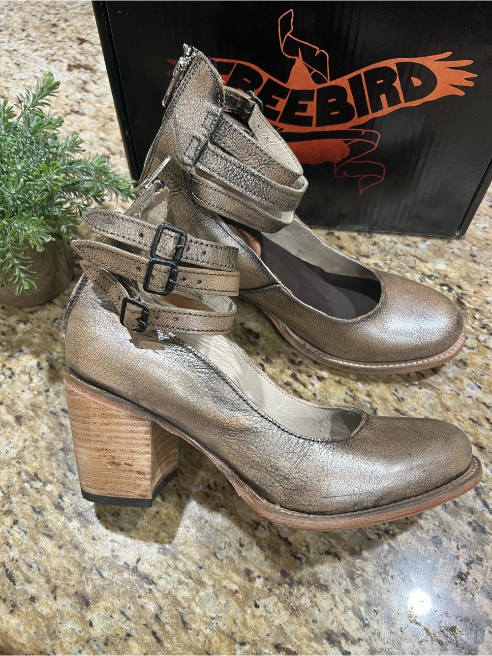 Freebird Randi Pewter/Metallic Taupe Leather Ankle Strap Block Heels 10 - Picture 5 of 13